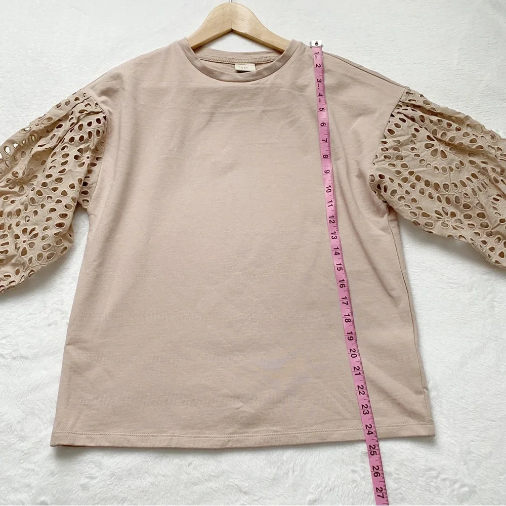 NWT Mauve Lace Sleeve Top